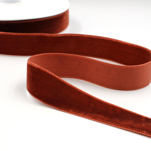 Narrow Velvet Ribbon - 9mm x 10 metres - 6002