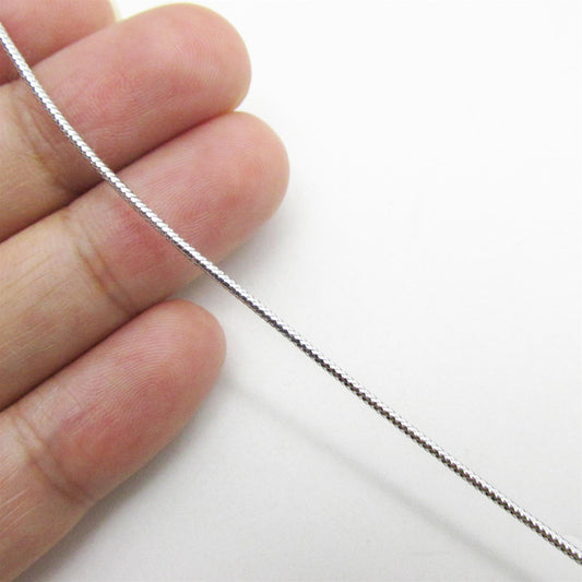 Tiny Metallic Cord - Silver - 1mm x 5 metres - 5445