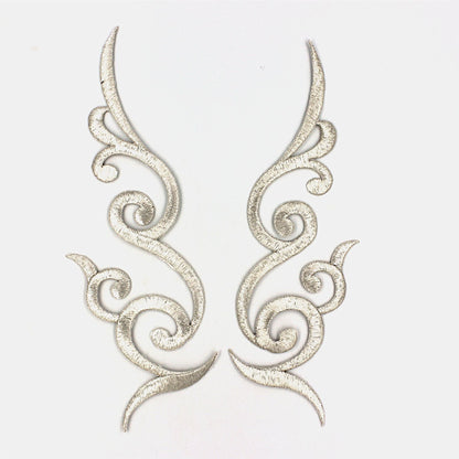 Cornelli Scroll Motif Pair 18cm 7993
