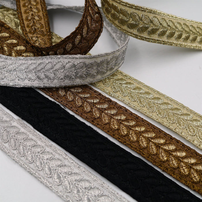 Embroidered Metallic Braid IMPERFECT 25mm 6872