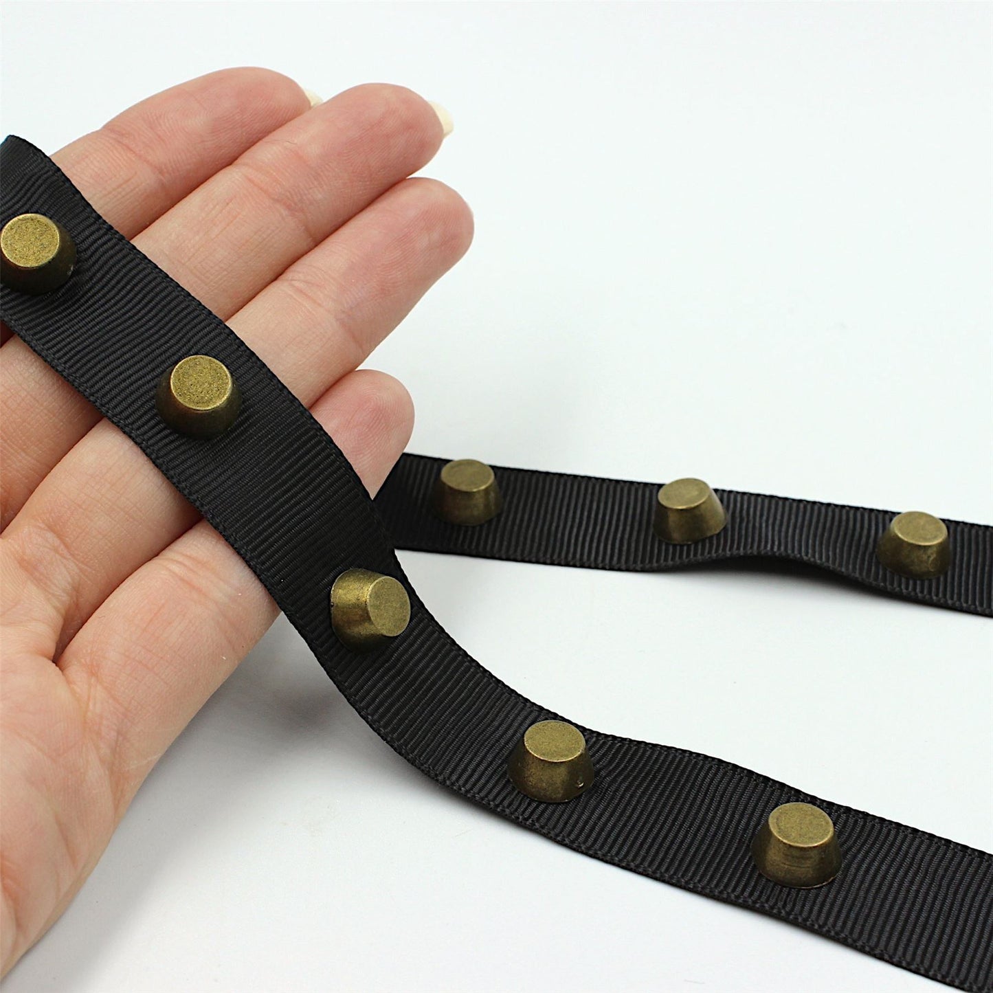 Cone Studded Grosgrain Braid 18mm x 1m - 9751