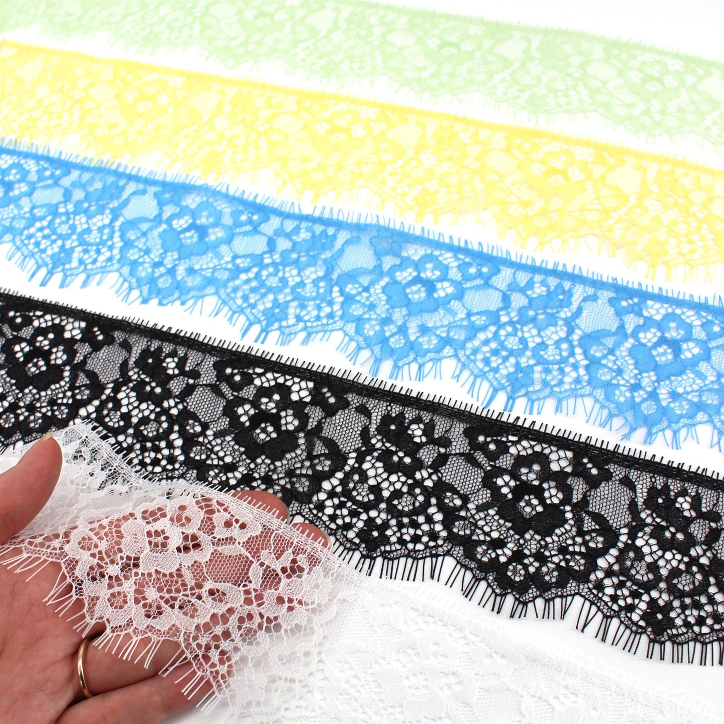 Eyelash Lace - 68mm x 3 metres - 5601