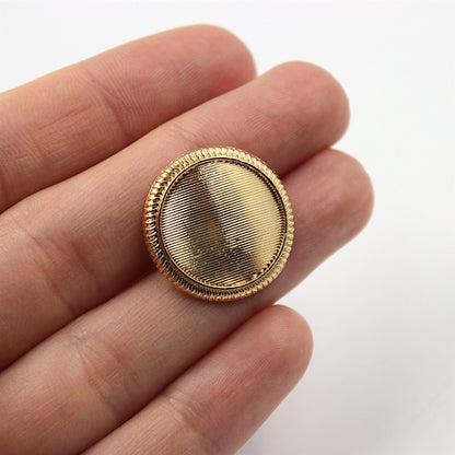 Grooved Metal Button with Crimped Edge - 5525