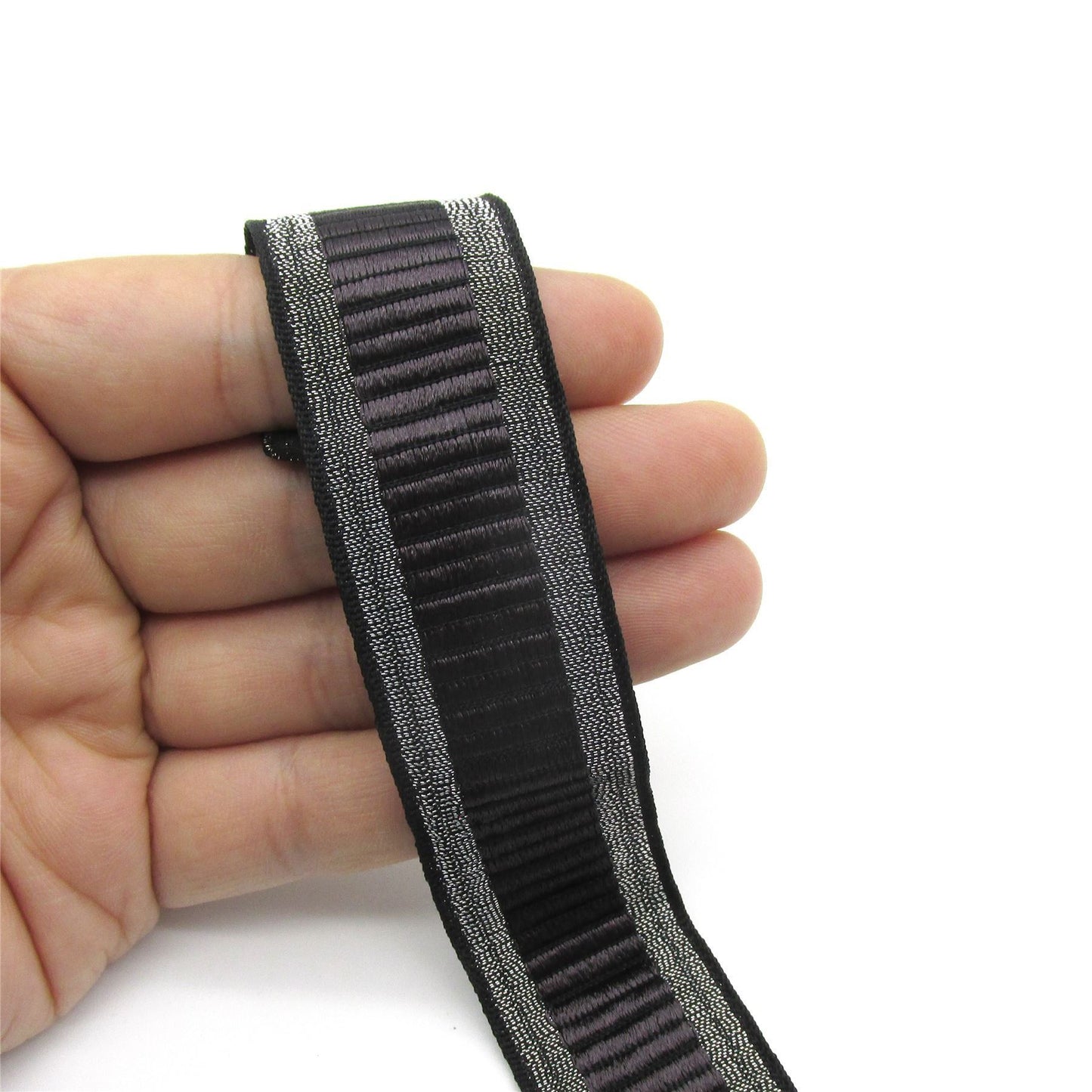 Ruched Braid With Metallic Edge Plum Silver 25mm x1m - 9495