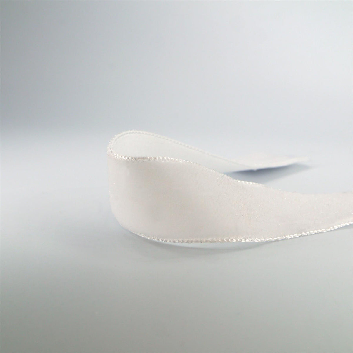 Narrow Velvet Ribbon - 9mm x 10 metres - 6002