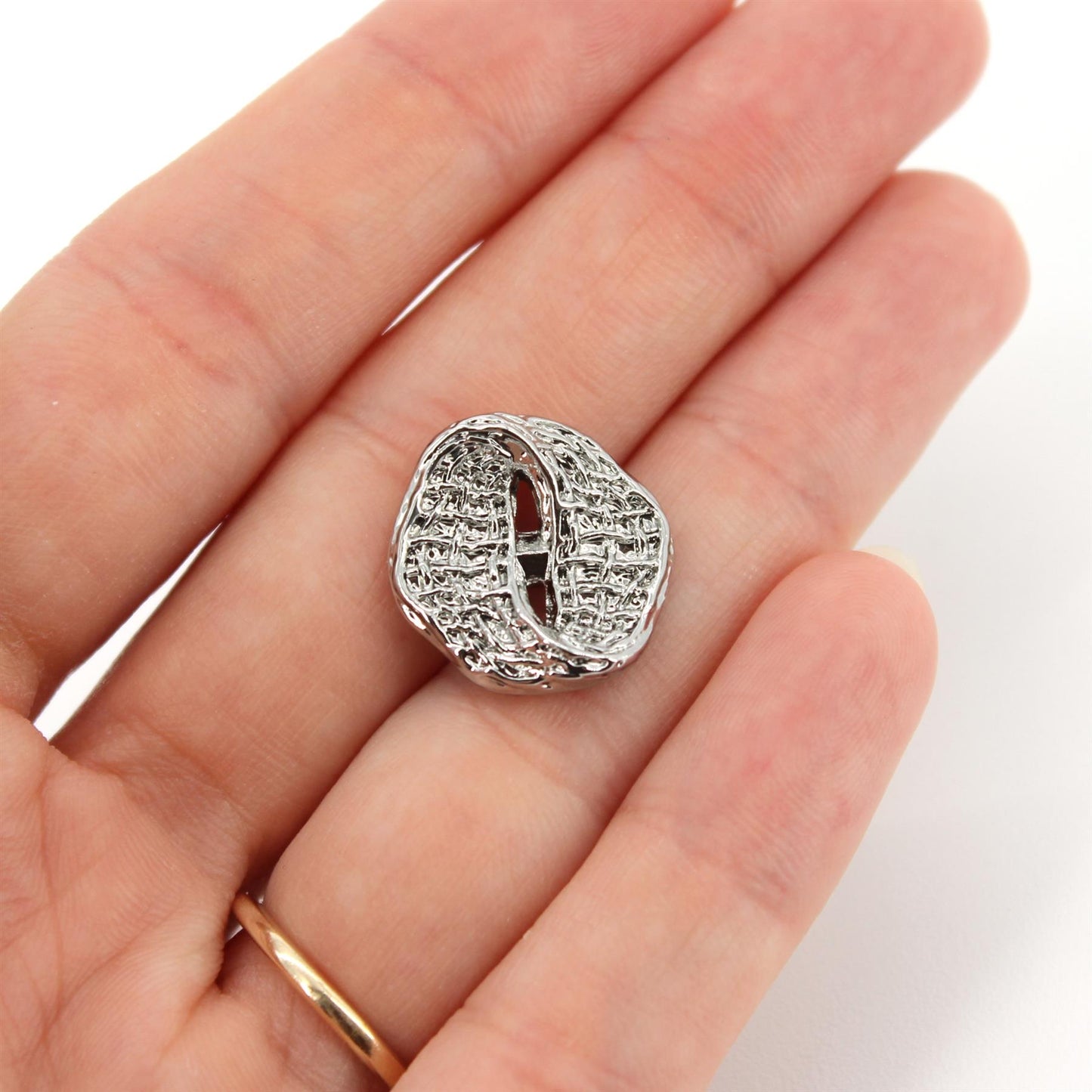 Metal Textured Shank Button - 28L (18mm) - 5615