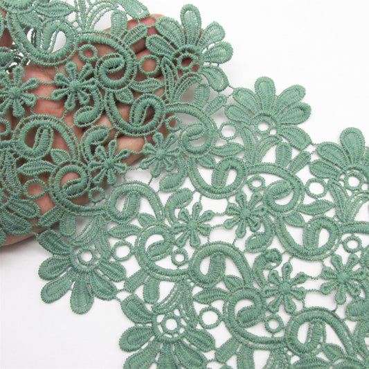 Wide Foliage Open Lace - Water Green - 16.5cm - by the metre - 6445