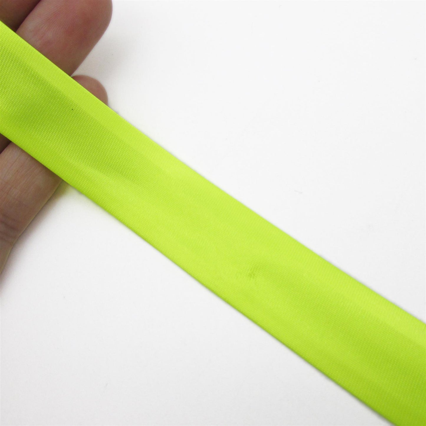 Satin Folded Bias Binding 19mm x 25m - 6304