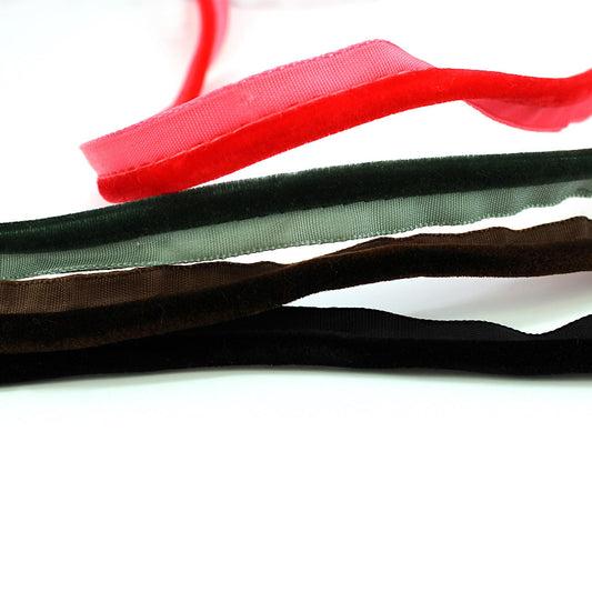 Velvet Insertion - 10mm - by the metre - 6295