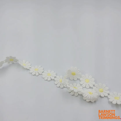 Daisy Braid With Colourful Centre 25mm 6456