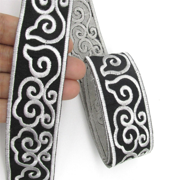 Embroidered Braid 30mm 9889